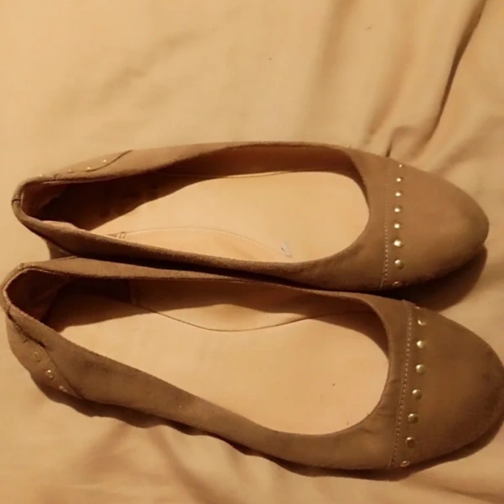 LEI Brown Studded Women's Loafers